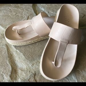 Vince Camuto Sandals 👡👡